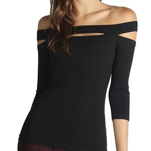 NIKIBIKI 3/4 off the shoulder seamless top